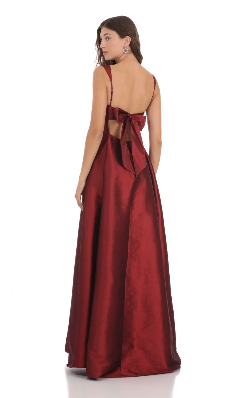 Picture Square Neck Fit and Flare Maxi Dress in Maroon. Source: https://media-img.lucyinthesky.com/data/Nov23/850xAUTO/fa44b8ee-b621-4bb6-ad2b-3a76e5fc8deb.jpg