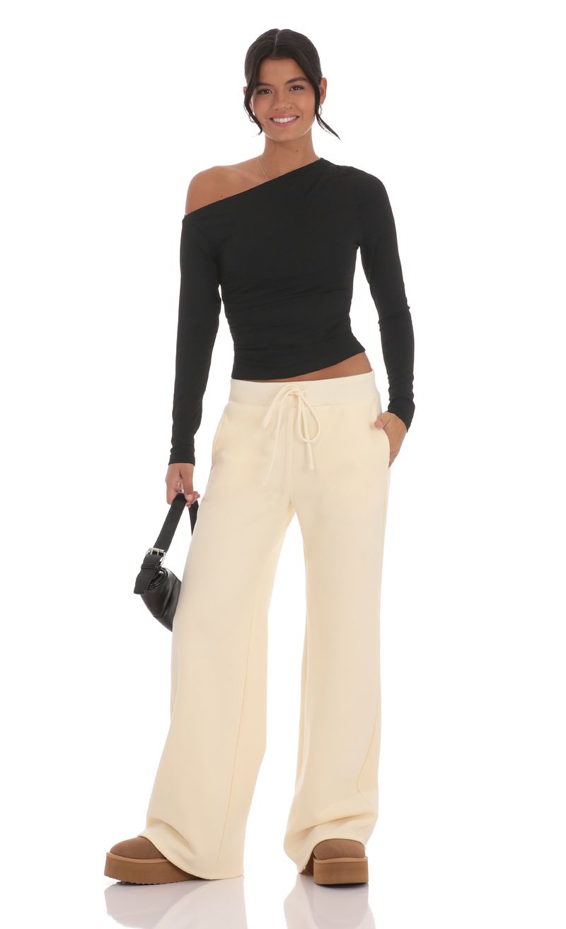 【ミルク】1tuck straight pants lapiis Straight Leg Sweatpants in Cream | LUCY IN THE SKY