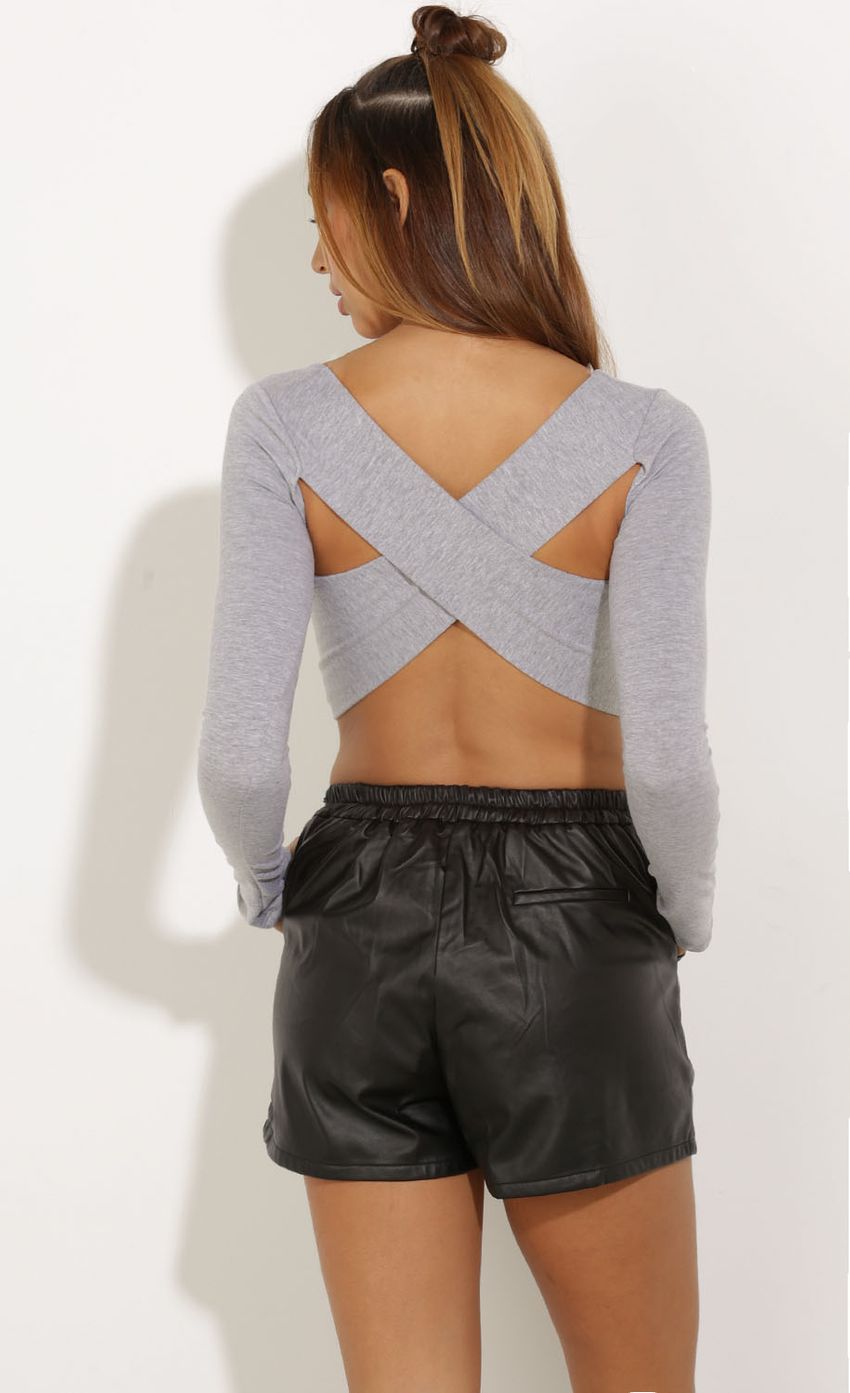 Picture Cross-Back Crop Top In Light Grey. Source: https://media-img.lucyinthesky.com/data/Oct15_1/850xAUTO/0Y5A2301.JPG