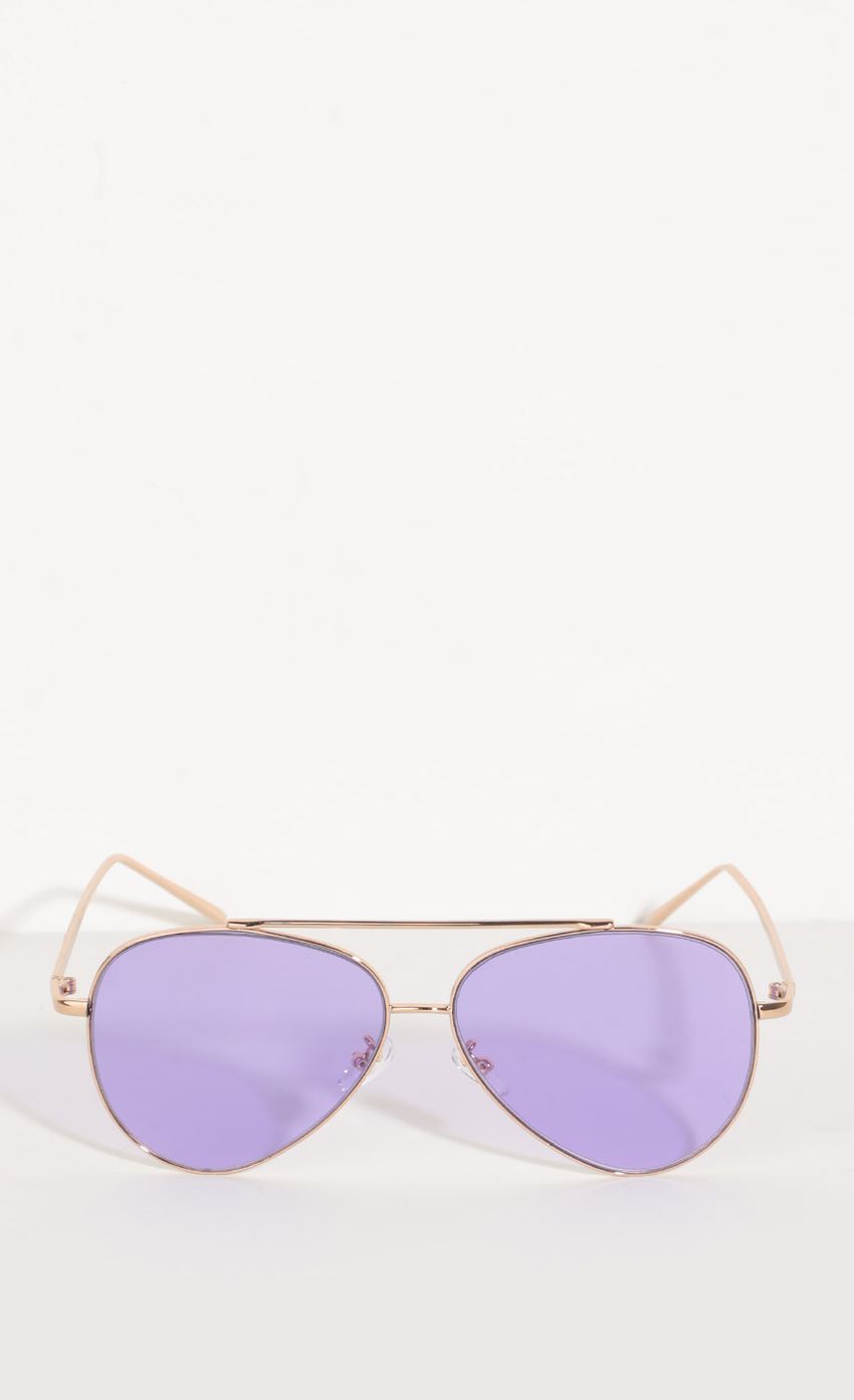 Picture Classic Aviator Sunglasses In Violet. Source: https://media-img.lucyinthesky.com/data/Oct16_1/850xAUTO/0Y5A2118.JPG