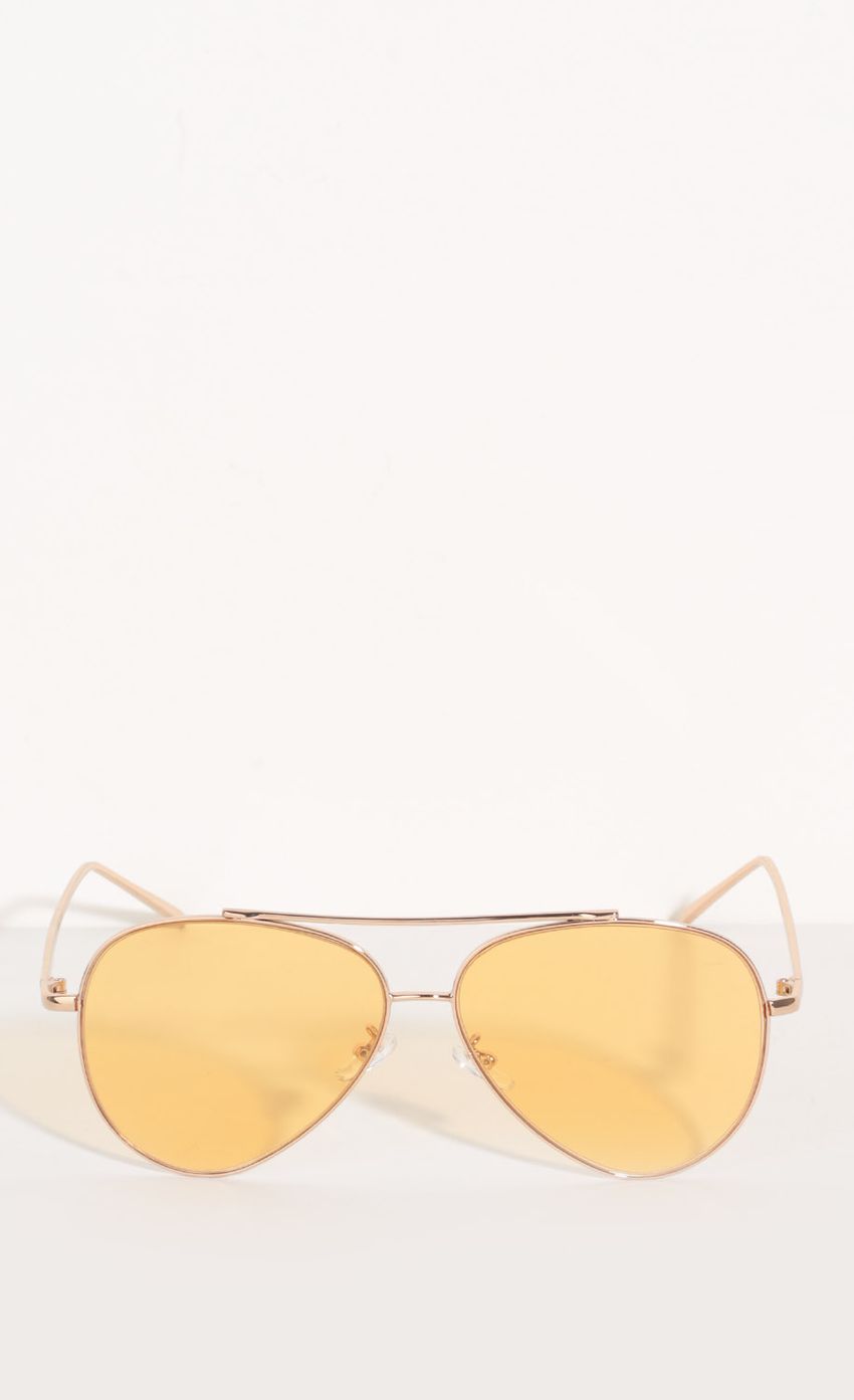 Picture Retro Aviator Sunglasses In Orange. Source: https://media-img.lucyinthesky.com/data/Oct16_1/850xAUTO/0Y5A2146.JPG