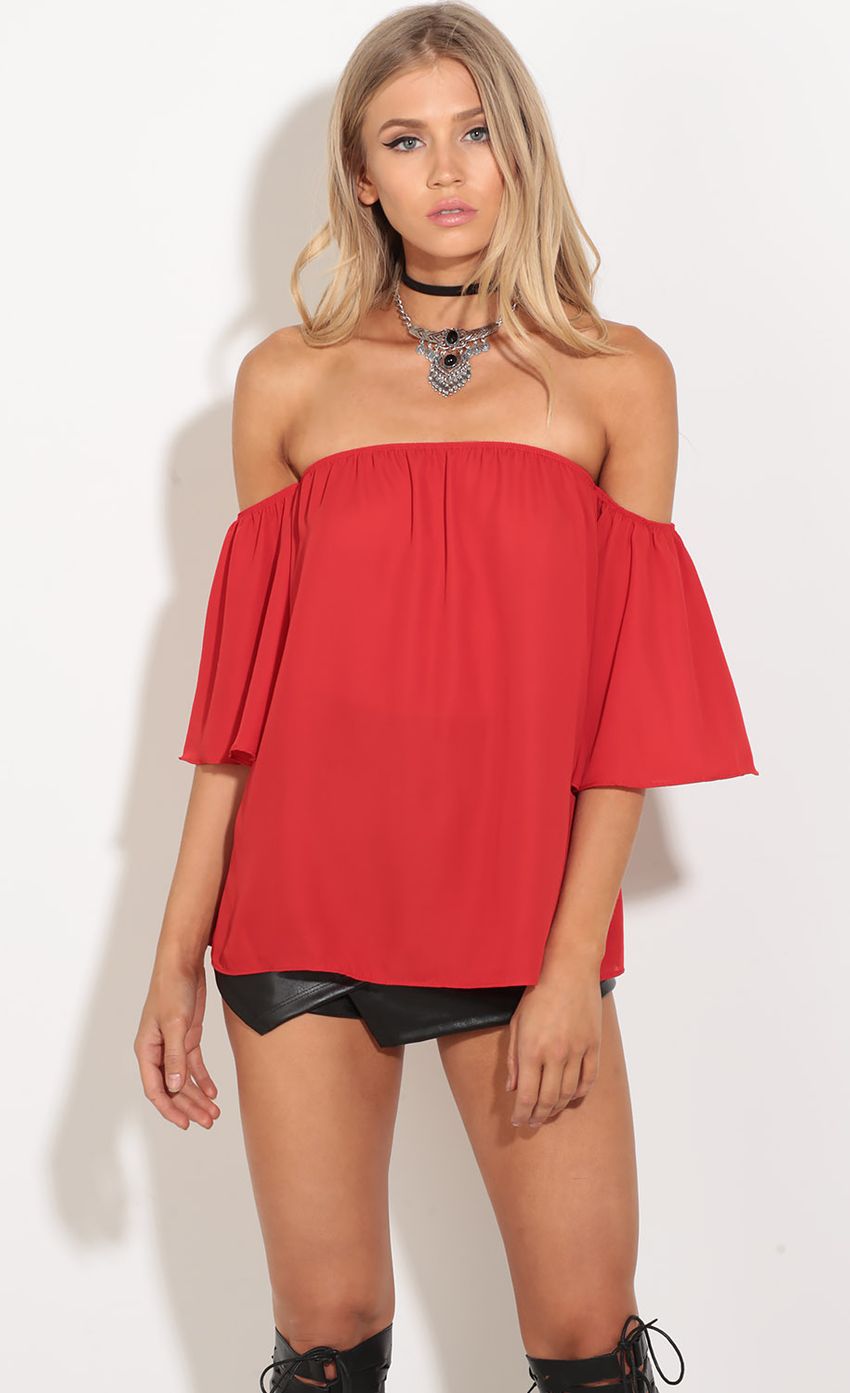 Picture Open Shoulder Top In Red. Source: https://media-img.lucyinthesky.com/data/Oct16_1/850xAUTO/0Y5A6238.JPG