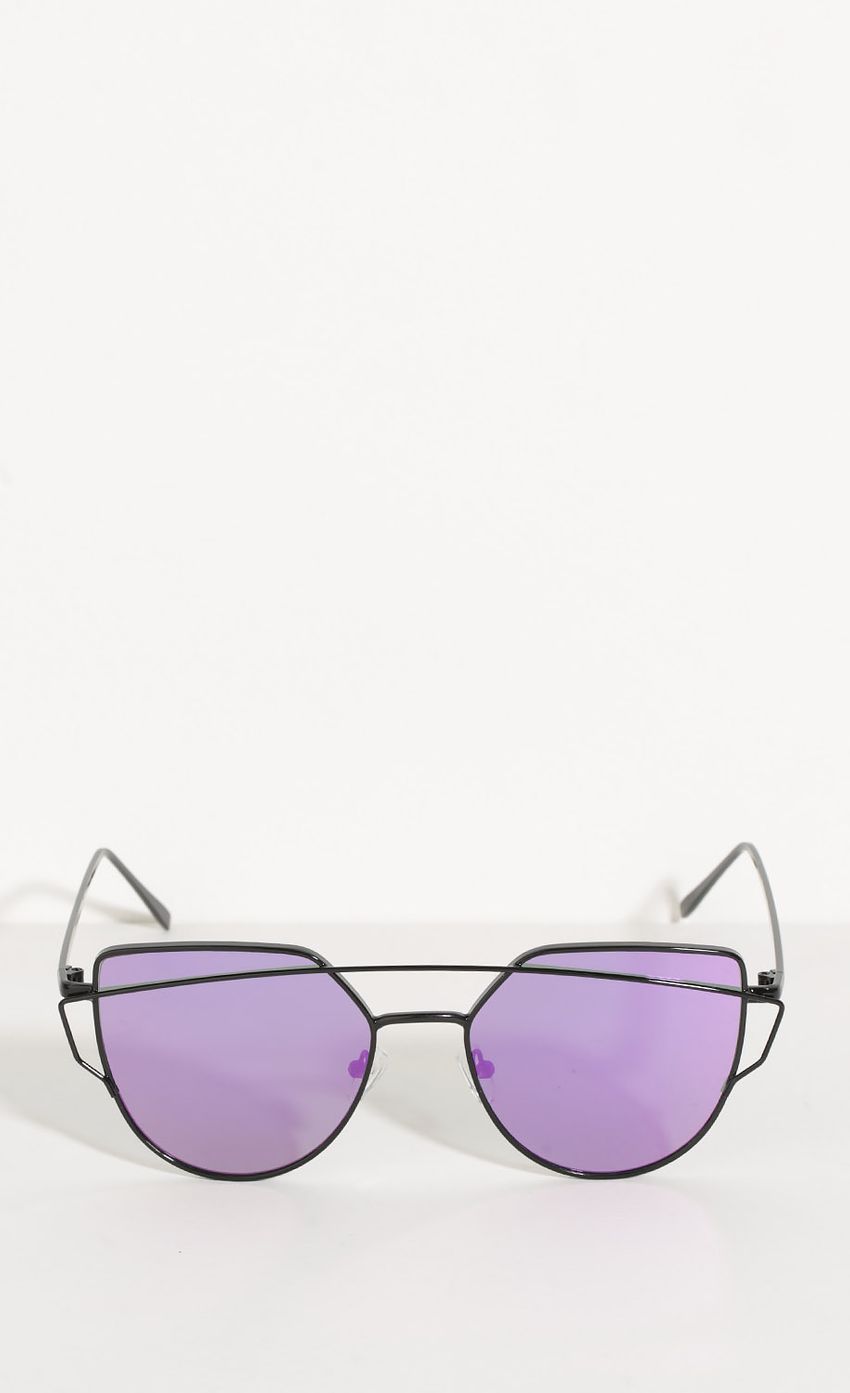 Picture Wired Cat-Eye Sunglasses In Purple. Source: https://media-img.lucyinthesky.com/data/Oct16_2/850xAUTO/0Y5A2665.JPG