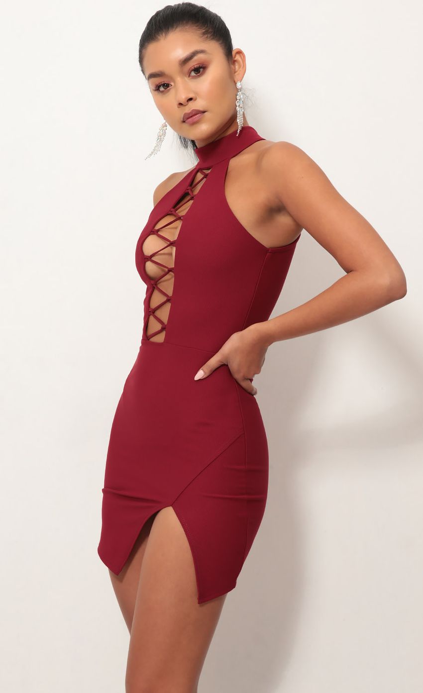 Picture Bianca High Neck Plunge Dress In Wine. Source: https://media-img.lucyinthesky.com/data/Oct18_1/850xAUTO/0Y5A1390.JPG