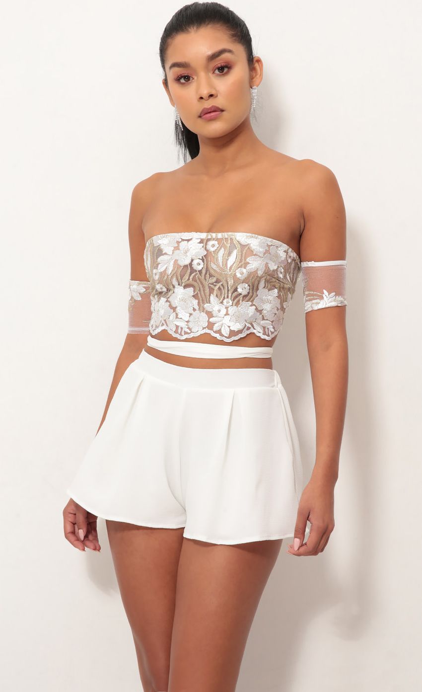 Picture Daisy Lace Two Piece Set in White. Source: https://media-img.lucyinthesky.com/data/Oct18_1/850xAUTO/0Y5A1825S.JPG