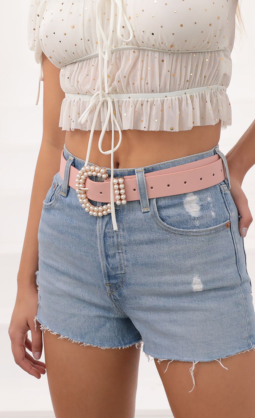 Picture Dazzle Me Belt in Pink Pearl. Source: https://media-img.lucyinthesky.com/data/Oct20_1/850xAUTO/1V9A2368.JPG