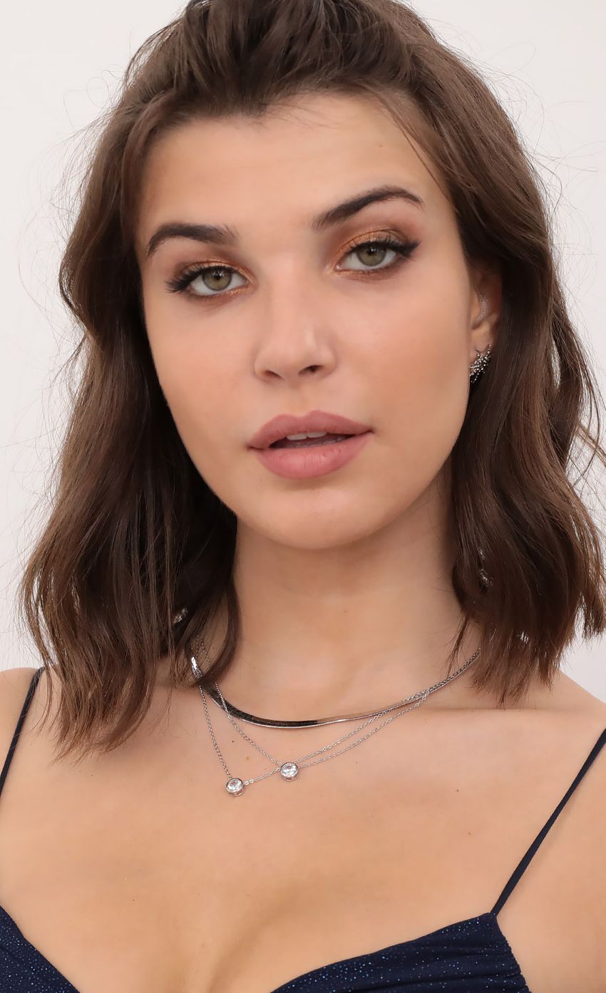 Picture Layered Pendent Necklace in Silver. Source: https://media-img.lucyinthesky.com/data/Oct20_2/850xAUTO/1V9A3335.JPG