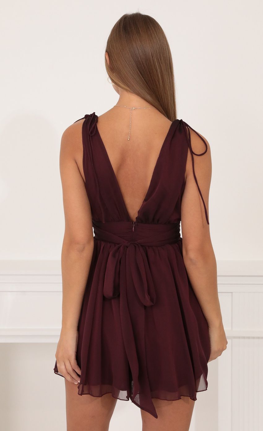 Picture Chiffon Dress in Burgundy. Source: https://media-img.lucyinthesky.com/data/Oct21_1/850xAUTO/1V9A3272.JPG