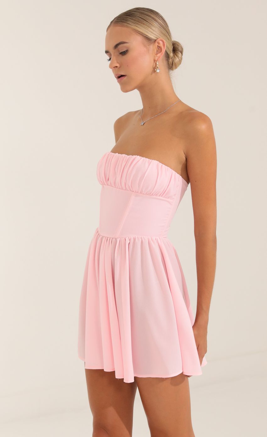 Picture Glinda Crepe Corset Dress in Pink. Source: https://media-img.lucyinthesky.com/data/Oct22/850xAUTO/0ce63494-aec2-46fe-a1c3-bfbf8ea1c388.jpg