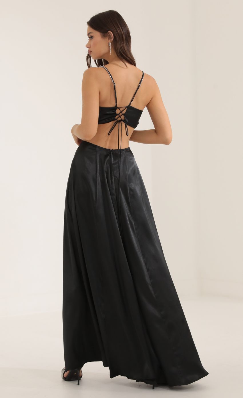 Picture Two Piece Maxi Skirt Set in Black. Source: https://media-img.lucyinthesky.com/data/Oct22/850xAUTO/9e9d2851-465c-416d-a469-35c9b7a32010.jpg