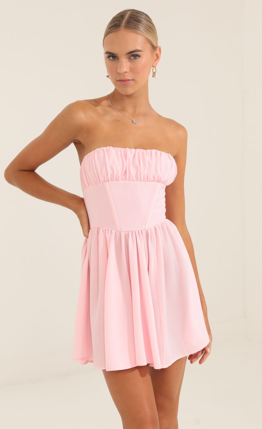 Picture Glinda Crepe Corset Dress in Pink. Source: https://media-img.lucyinthesky.com/data/Oct22/850xAUTO/a7e869ee-80c2-4b28-93ba-2e31f863c5fc.jpg