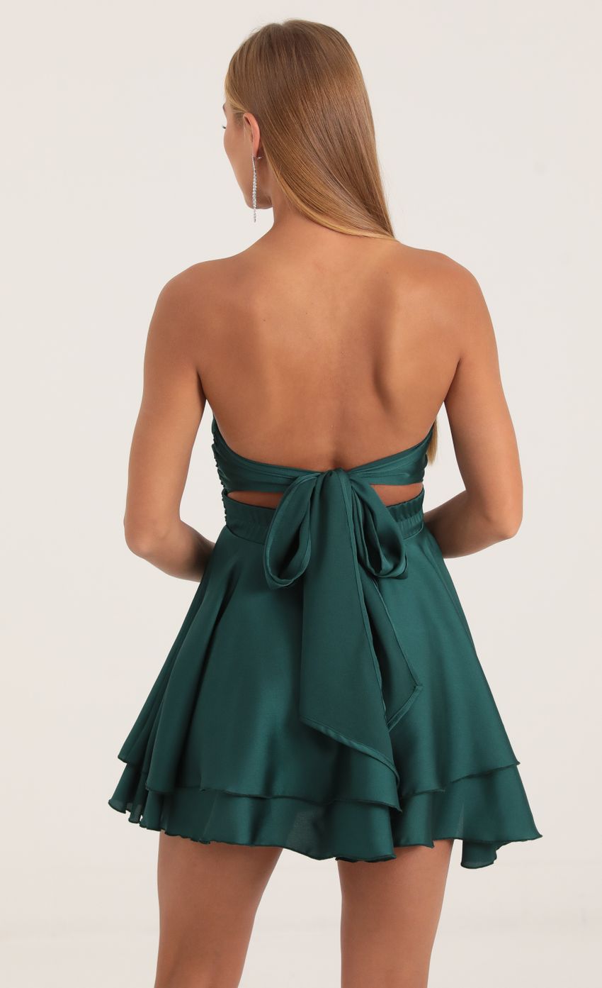 Picture Off The Shoulder Dress in Green. Source: https://media-img.lucyinthesky.com/data/Oct22/850xAUTO/e3545654-83af-447c-9fca-c29348c105e0.jpg