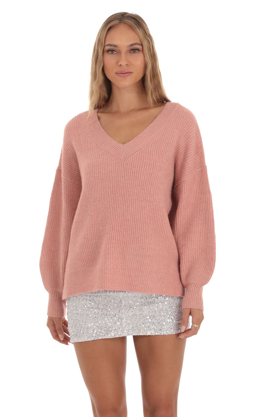 Picture Knitted Oversize Jumper in Pink. Source: https://media-img.lucyinthesky.com/data/Oct23/850xAUTO/0a1aa230-9cfe-43cf-8cc6-34451a3dd3c8.jpg