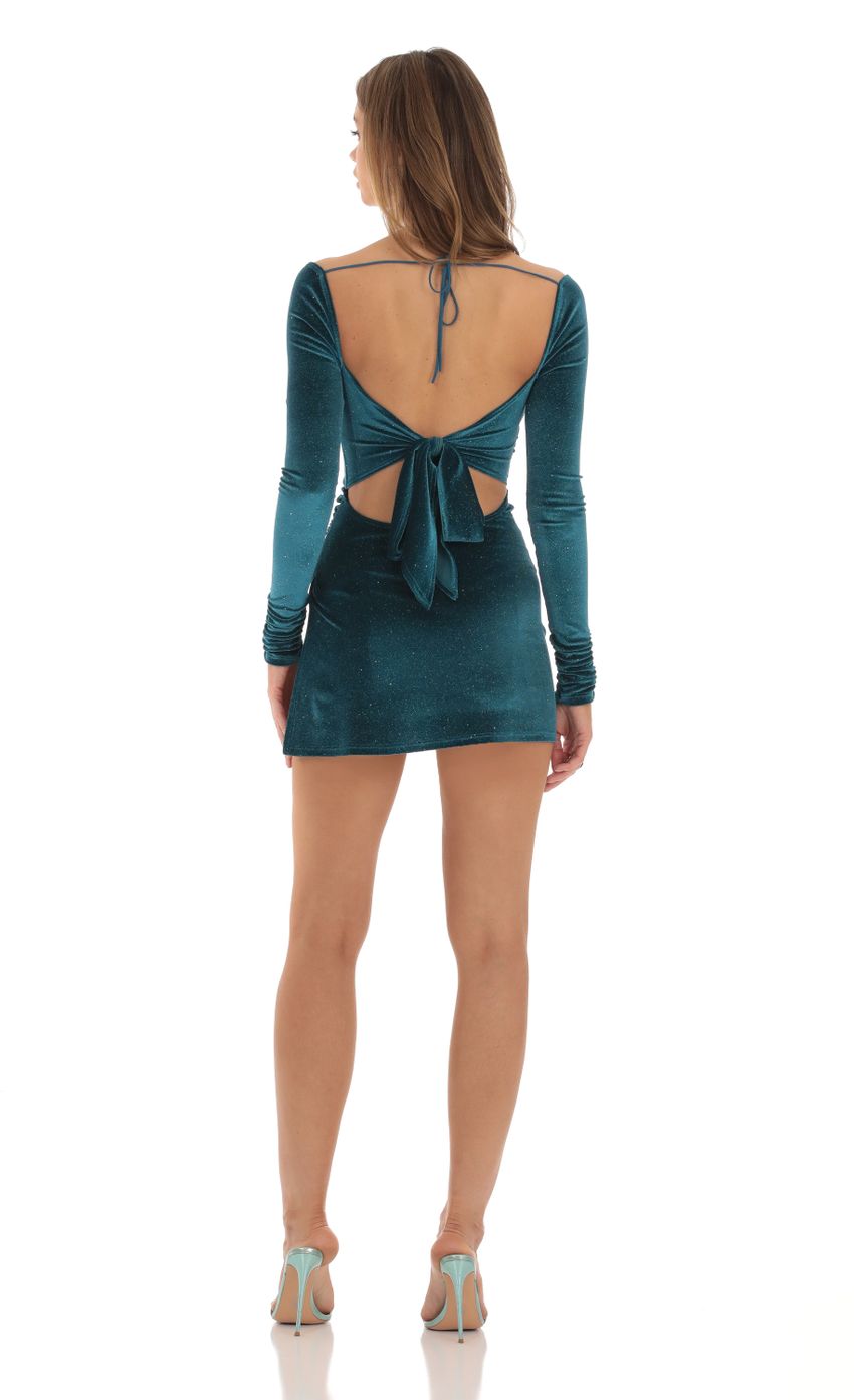 Picture Velvet Shimmer Dress in Teal. Source: https://media-img.lucyinthesky.com/data/Oct23/850xAUTO/810fb6ec-0cf0-4aa0-b47e-e5331f92b139.jpg