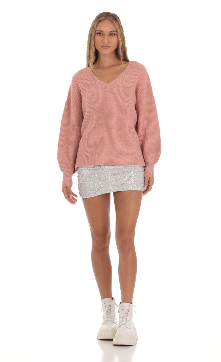 Picture Knitted Oversize Jumper in Pink. Source: https://media-img.lucyinthesky.com/data/Oct23/850xAUTO/aa491a74-372a-40bd-9b78-8efdae051bae.jpg