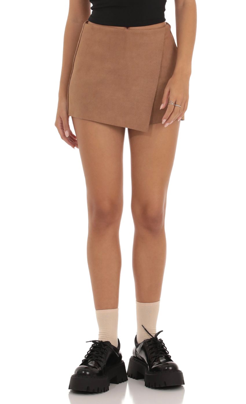 Picture Faux Suede Skort in Brown. Source: https://media-img.lucyinthesky.com/data/Oct23/850xAUTO/cb1f53dd-11bb-4eee-b8a0-d4a910c7e9f7.jpg