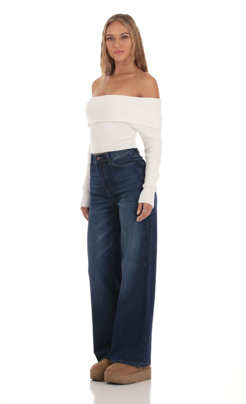 Picture Wide Leg Jeans in Denim. Source: https://media-img.lucyinthesky.com/data/Oct23/850xAUTO/ea09d392-87ad-4cff-bb10-9d6f469210eb.jpg