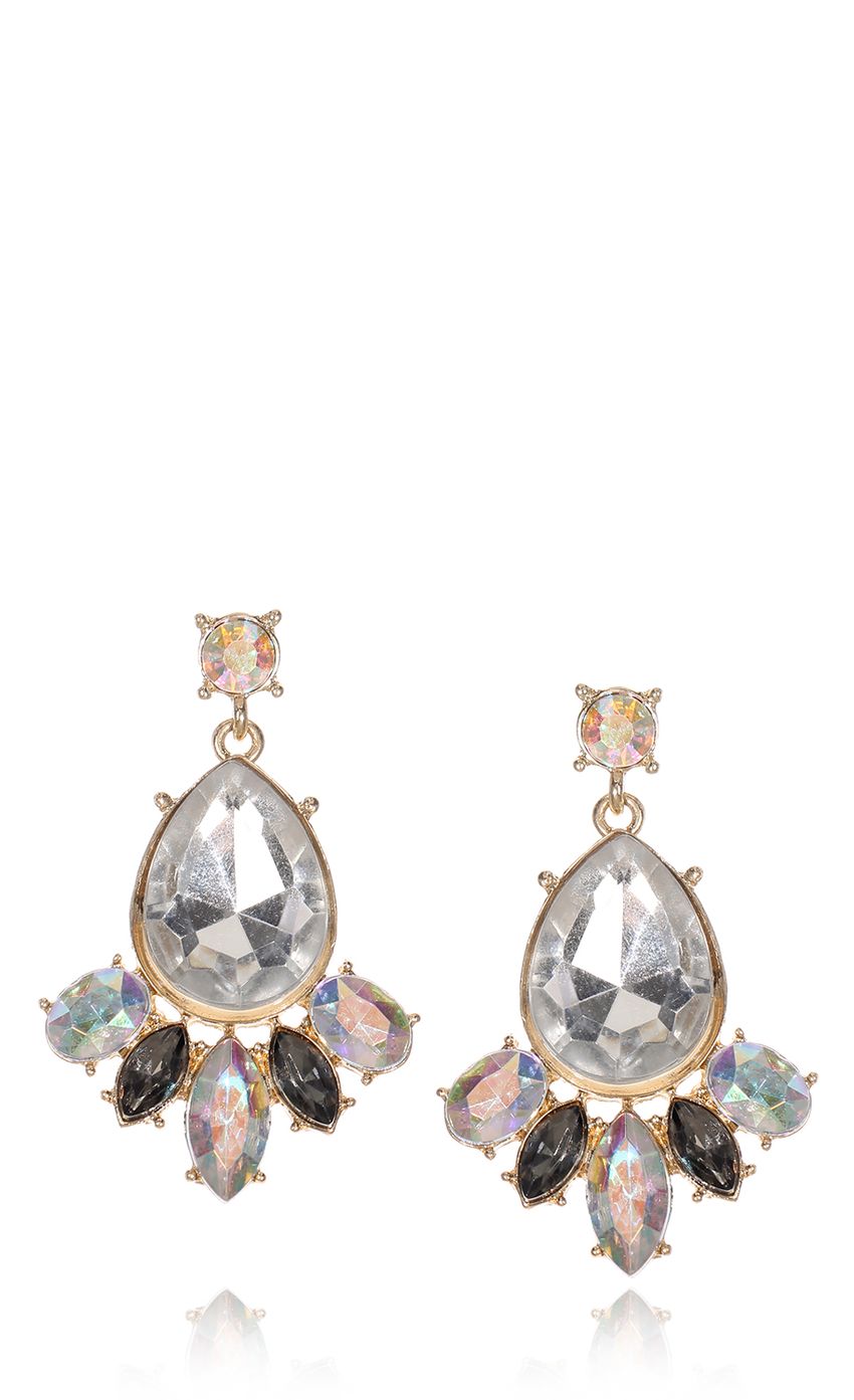 Picture LET IT BE EARRINGS. Source: https://media-img.lucyinthesky.com/data/Sep14_2/850xAUTO/0Y5A8779ED.JPG