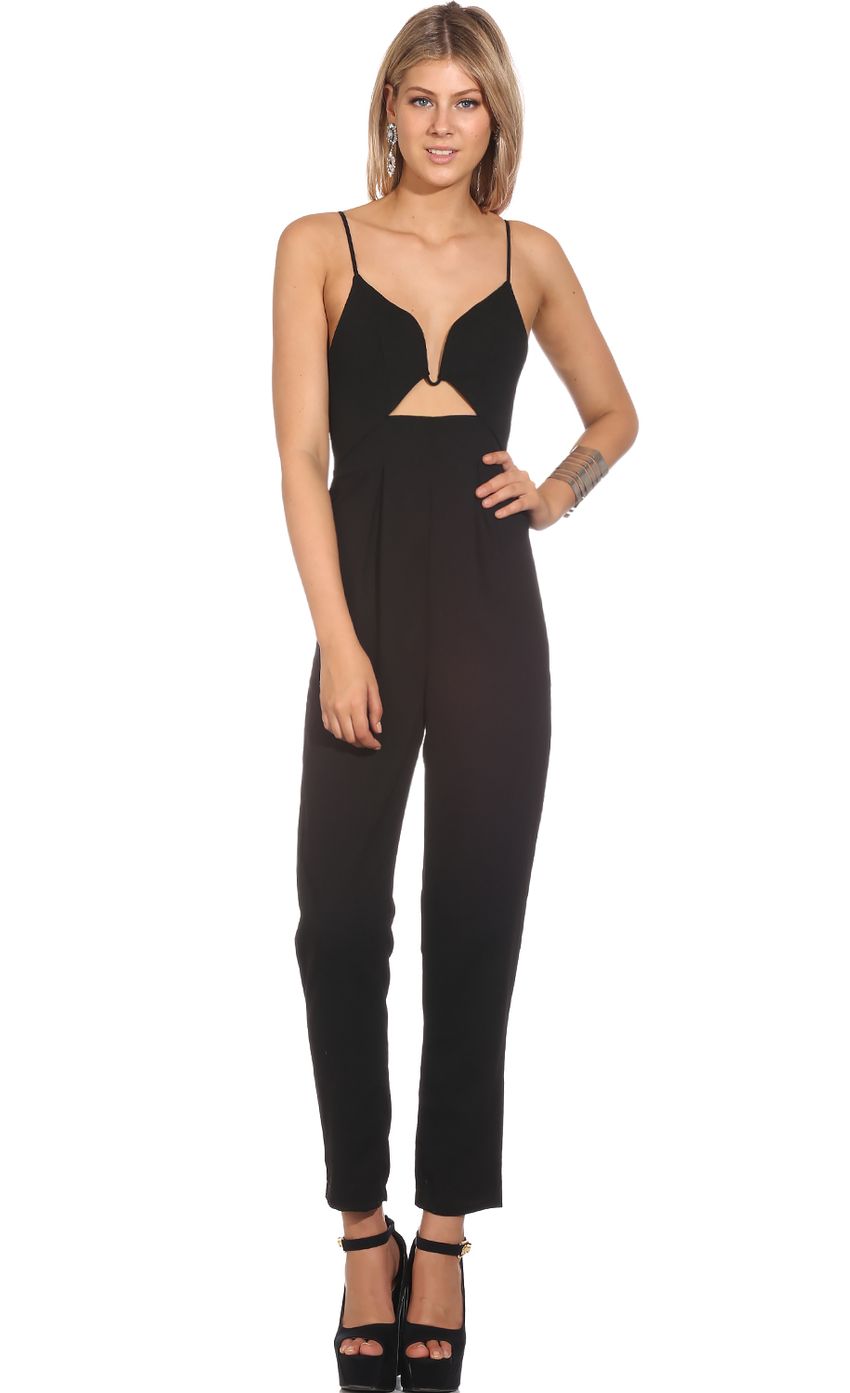 Picture NEW CHIC IN TOWN JUMPSUIT. Source: https://media-img.lucyinthesky.com/data/Sep14_2/850xAUTO/0Y5A9786.JPG