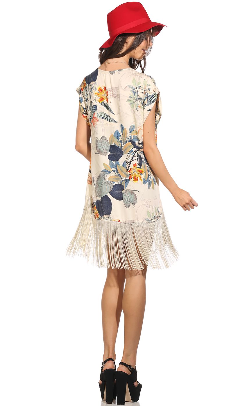 Picture DREAMY DAYS CAPE. Source: https://media-img.lucyinthesky.com/data/Sep14_2/850xAUTO/0Y5A9807.JPG