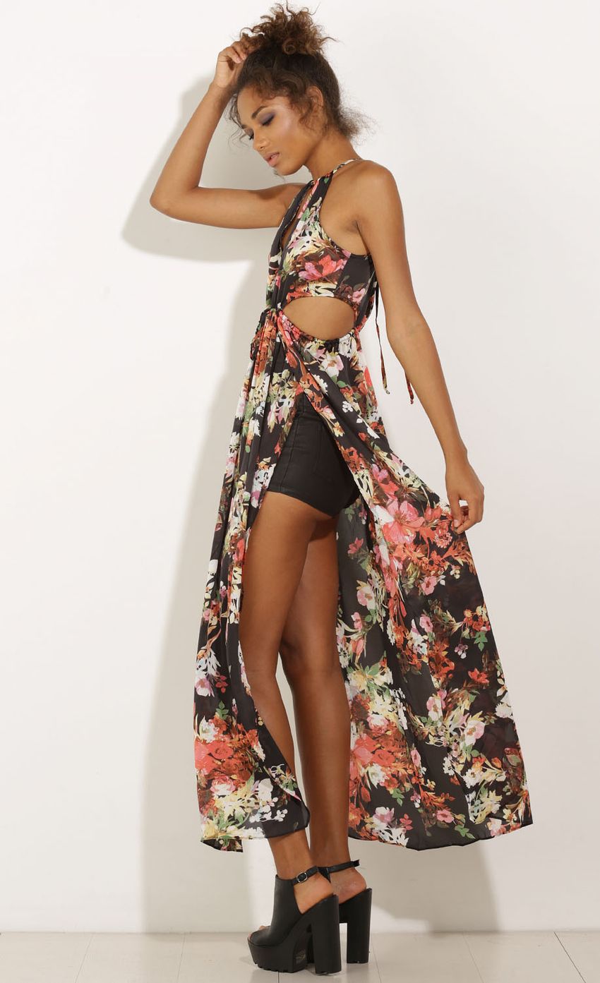 Picture Floral Halter Side Slit Dress. Source: https://media-img.lucyinthesky.com/data/Sep15_2/850xAUTO/0Y5A4874.JPG