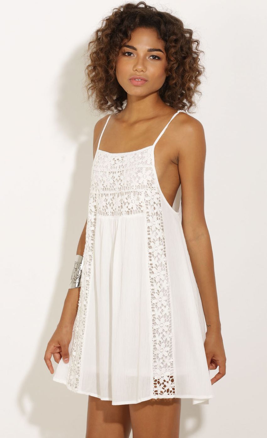 Picture Empire Lace Overlay Day Dress In White. Source: https://media-img.lucyinthesky.com/data/Sep15_2/850xAUTO/0Y5A8380.JPG