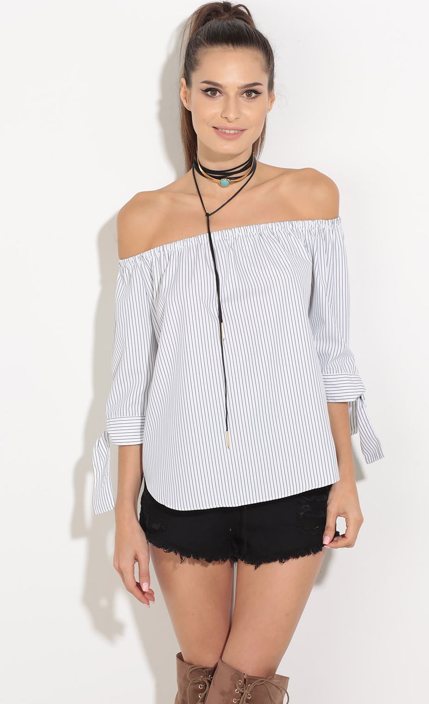 Picture Off The Shoulder Stripe Top. Source: https://media-img.lucyinthesky.com/data/Sep16_1/850xAUTO/0Y5A4191.JPG