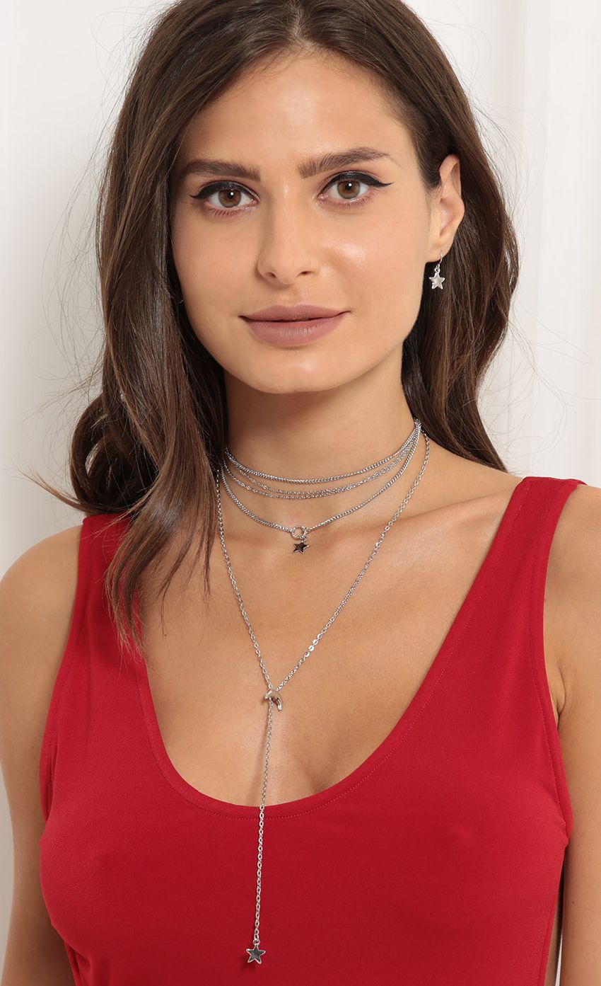 Picture Star Choker Set In Silver. Source: https://media-img.lucyinthesky.com/data/Sep17_1/850xAUTO/0Y5A7172.JPG