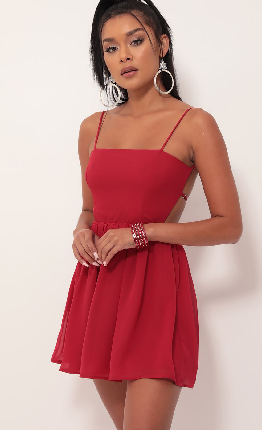 Picture Chiffon A-line Dress in Deep Red. Source: https://media-img.lucyinthesky.com/data/Sep19_2/850xAUTO/781A3642.JPG
