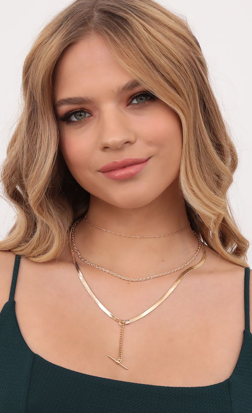 Picture Off the Ledge Layered Gold Necklace Set. Source: https://media-img.lucyinthesky.com/data/Sep20_1/850xAUTO/781A5901.JPG