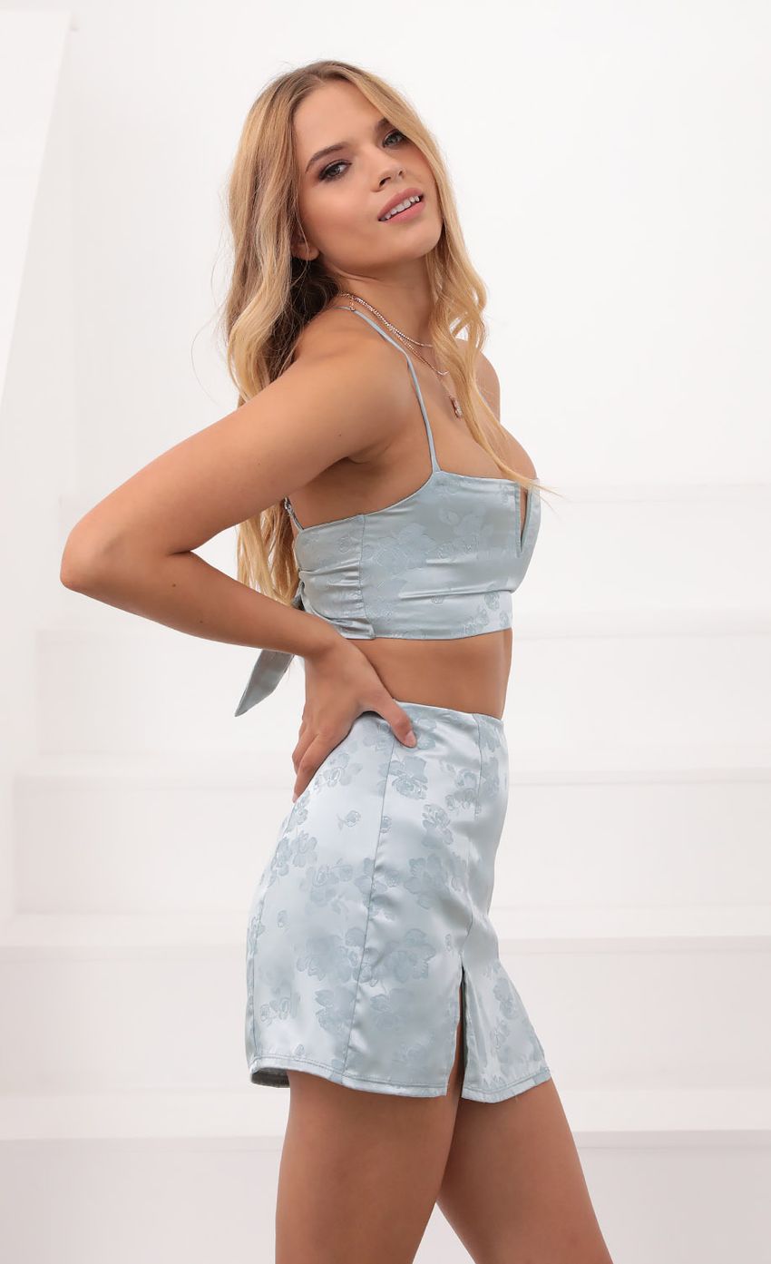 Picture Symone Two Piece Set In Silver Blue. Source: https://media-img.lucyinthesky.com/data/Sep20_1/850xAUTO/781A6133.JPG
