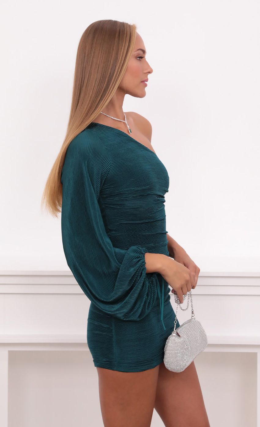 Picture One Shoulder Dress in Hunter Green. Source: https://media-img.lucyinthesky.com/data/Sep21_1/850xAUTO/1V9A3157.JPG