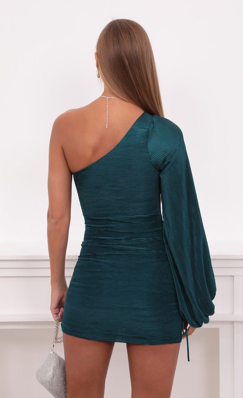 Picture One Shoulder Dress in Hunter Green. Source: https://media-img.lucyinthesky.com/data/Sep21_1/850xAUTO/1V9A3201.JPG