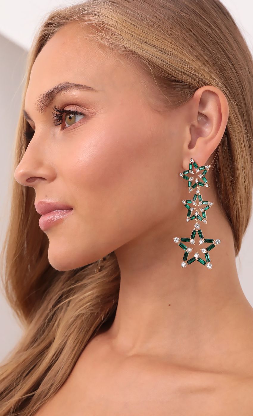Picture Star Gazing Dangle Earrings in Emerald Green. Source: https://media-img.lucyinthesky.com/data/Sep21_1/850xAUTO/1V9A4270.JPG