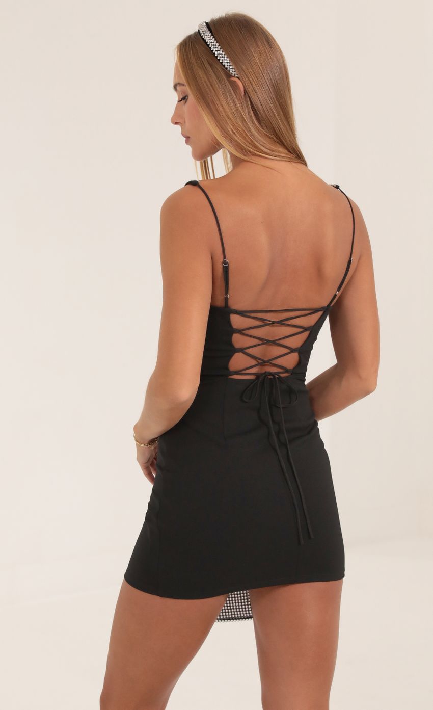 Picture Bodycon Dress in Black. Source: https://media-img.lucyinthesky.com/data/Sep22/850xAUTO/5ddbb78f-c670-4500-bff5-a1d79ac7e07e.jpg
