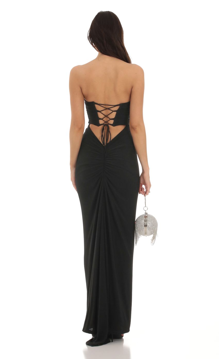 Picture Corset Strapless Dress in Black. Source: https://media-img.lucyinthesky.com/data/Sep23/850xAUTO/167efa15-3d45-4251-89e7-01b68bd148f8.jpg
