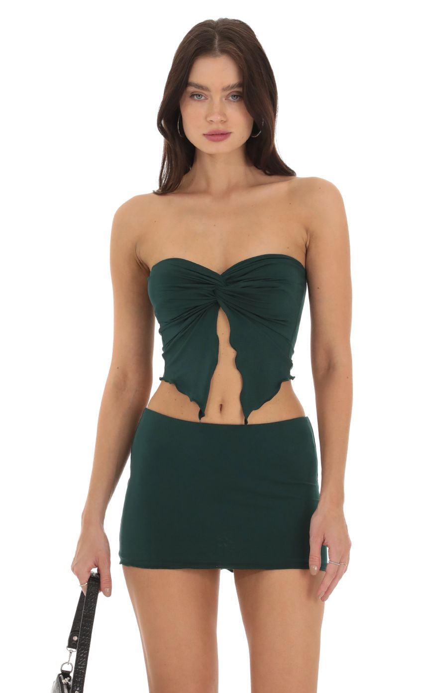 Picture Strapless Twist Two Piece Set. Source: https://media-img.lucyinthesky.com/data/Sep23/850xAUTO/56a00124-9eb4-450e-8942-c9d5d2e9af81.jpg