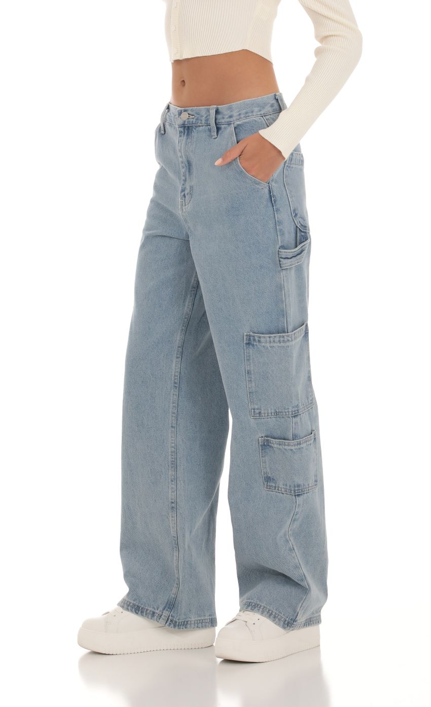 Picture Cargo Denim Jeans. Source: https://media-img.lucyinthesky.com/data/Sep23/850xAUTO/7983fbbd-bec3-42bc-a6d9-06ca68145cd5.jpg