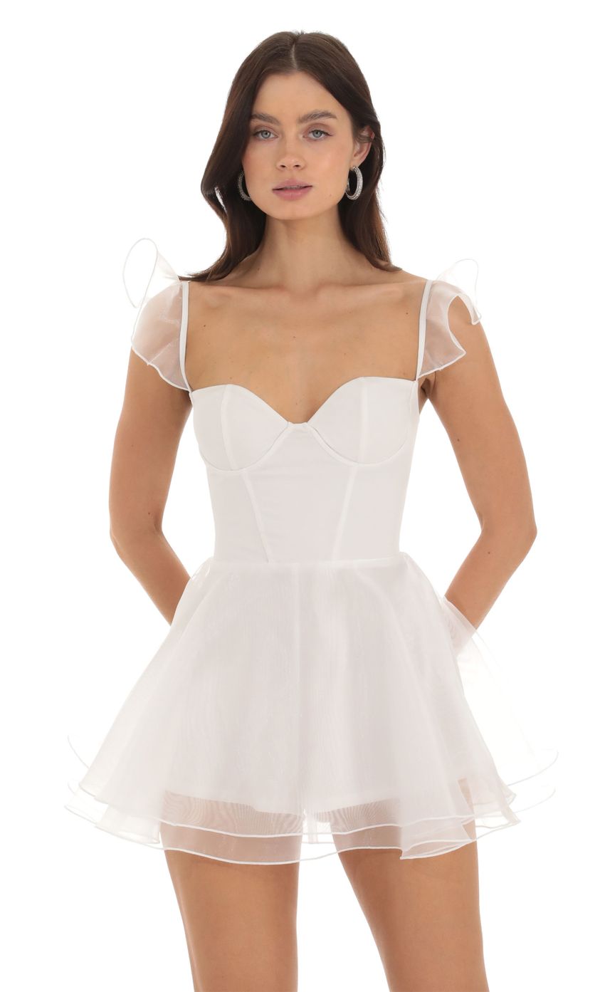 Picture Corset A-line Romper in White. Source: https://media-img.lucyinthesky.com/data/Sep23/850xAUTO/e85c80b2-83d2-4403-89f4-a8d3a4cbe8c9.jpg