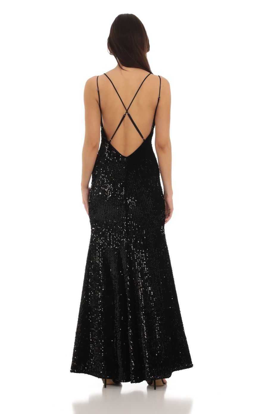 Picture Brylee Velvet Sequin Dress in Black. Source: https://media-img.lucyinthesky.com/data/Sep23/850xAUTO/f0c3e662-d101-4098-ad68-c774fcbe466d.jpg