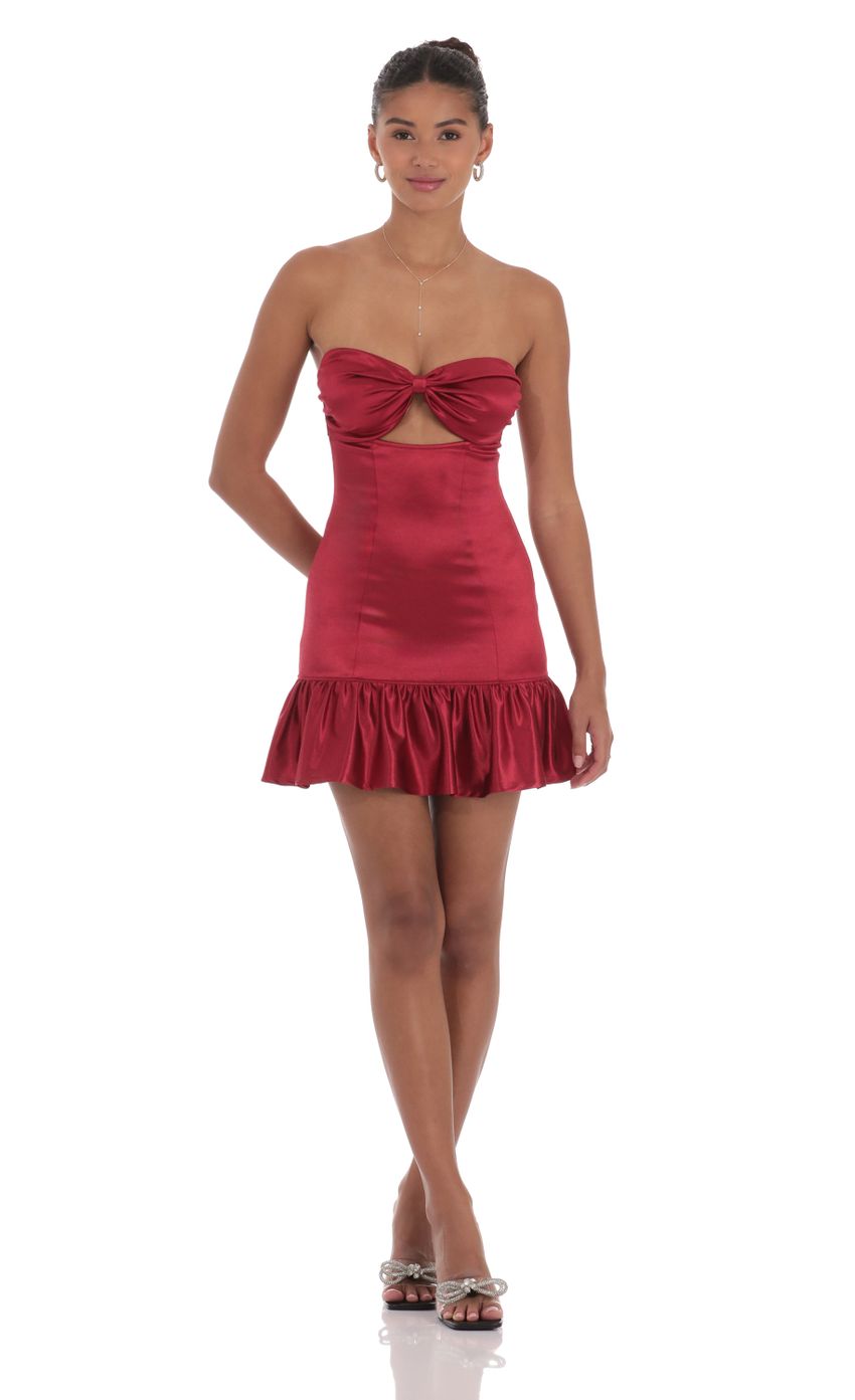 Picture Cutout Satin Starpless Dress in Maroon. Source: https://media-img.lucyinthesky.com/data/Sep24/850xAUTO/583ed586-bc6c-45ec-a0d0-2c406e3743fc.jpg