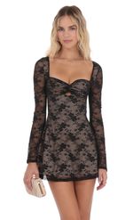 Изображение товара для Кружевное платье с вырезом и драпировкой