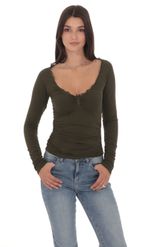 Изображение товара для Топ в горох с кружевной отделкой