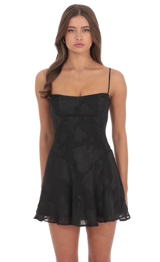 Textured Pattern A-line Dress in Black