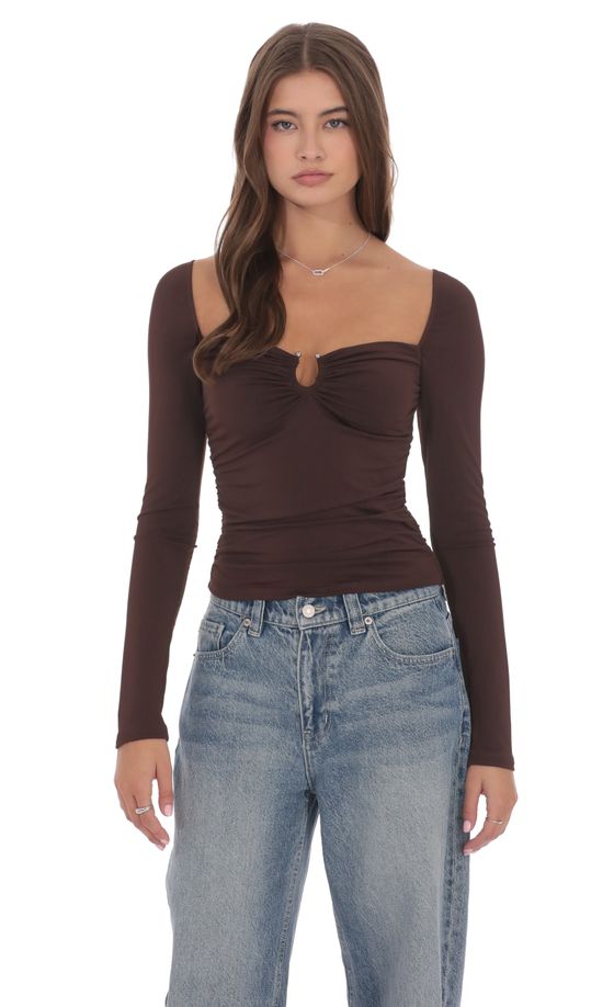 Топ с квадратным вырезом