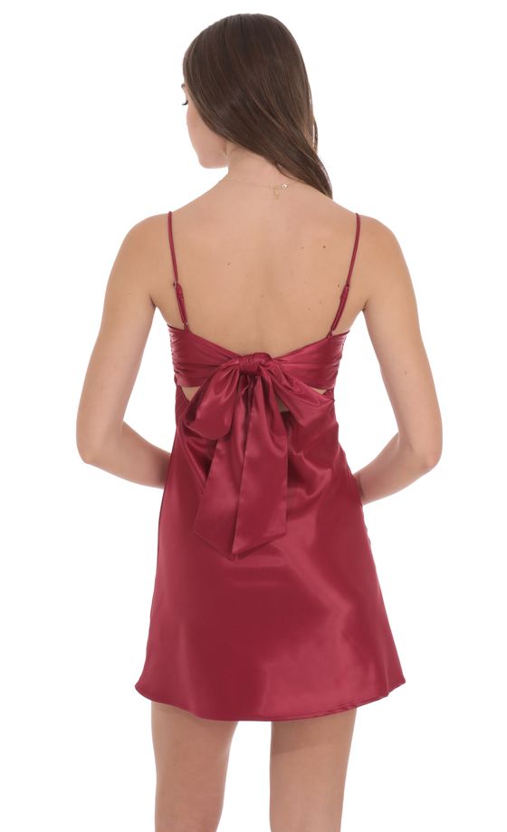 Satin Sweetheart Neck Dress in Wine