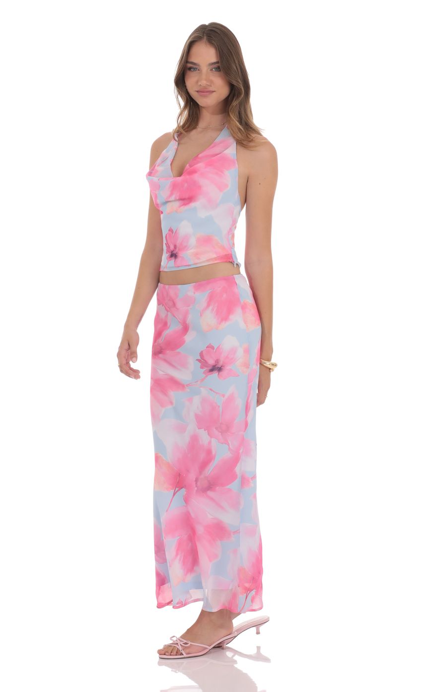 Picture Tropical Floral Maxi Skirt in Blue and Pink. Source: https://media-img.lucyinthesky.com/data/product-media/850xAUTO/05caa246-46a9-4f18-a699-717886676207.jpg