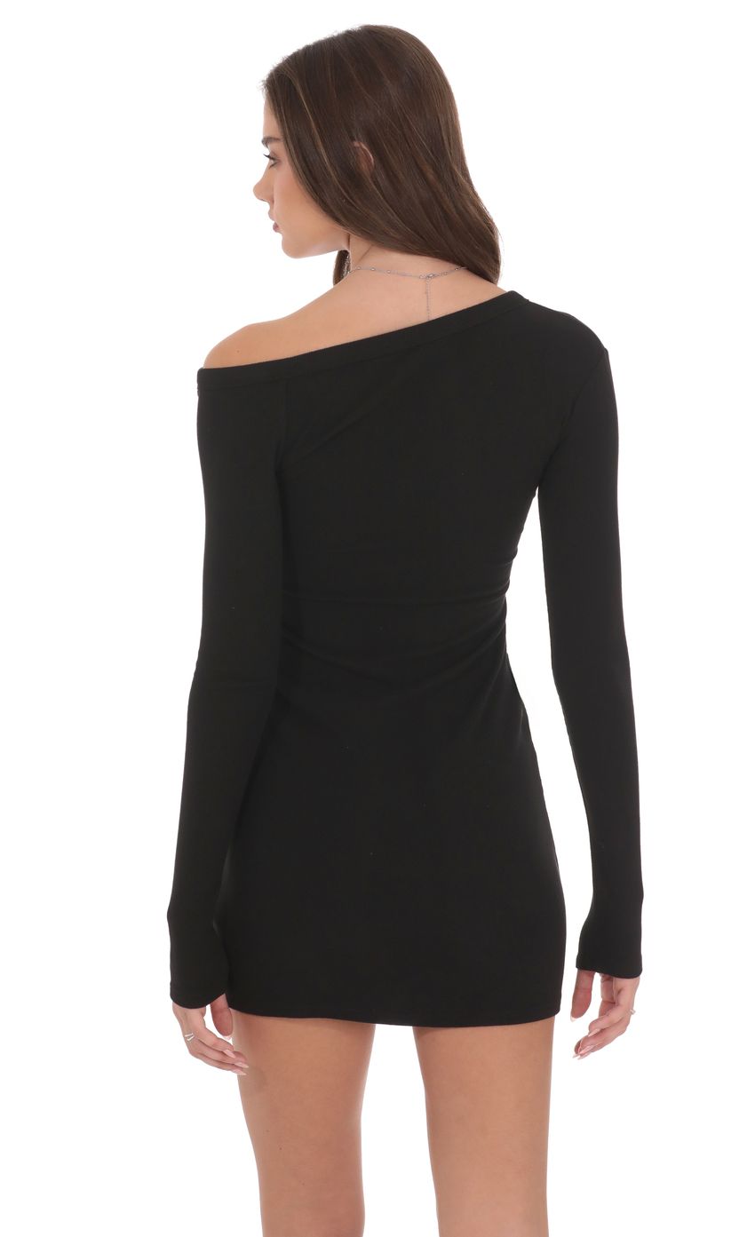 Изображение товара для Платье с открытыми плечами