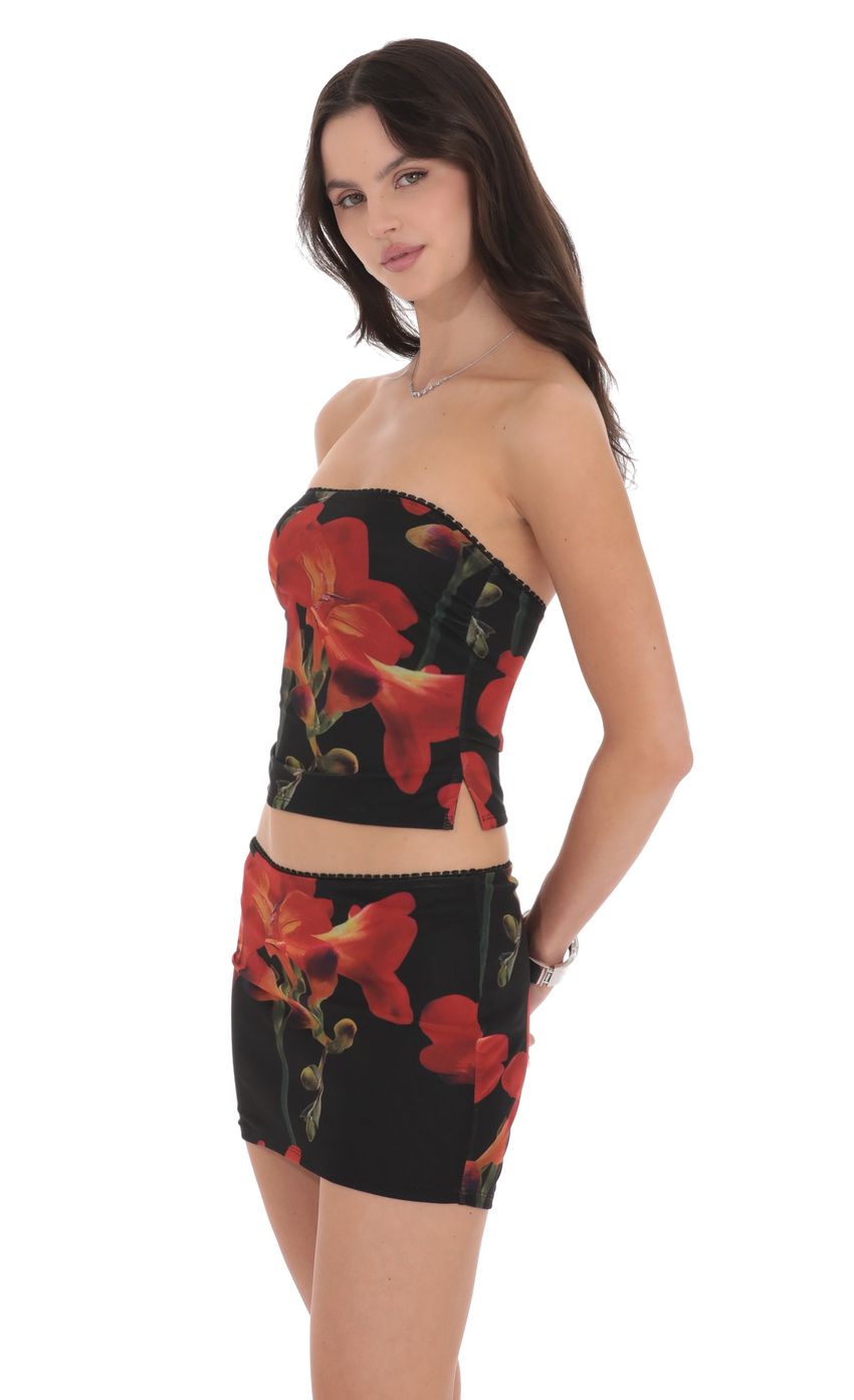 Picture Mesh Floral Skirt in Black. Source: https://media-img.lucyinthesky.com/data/product-media/850xAUTO/46c82a26-2dd8-4b37-94b4-659bfe4dc1f1.jpg