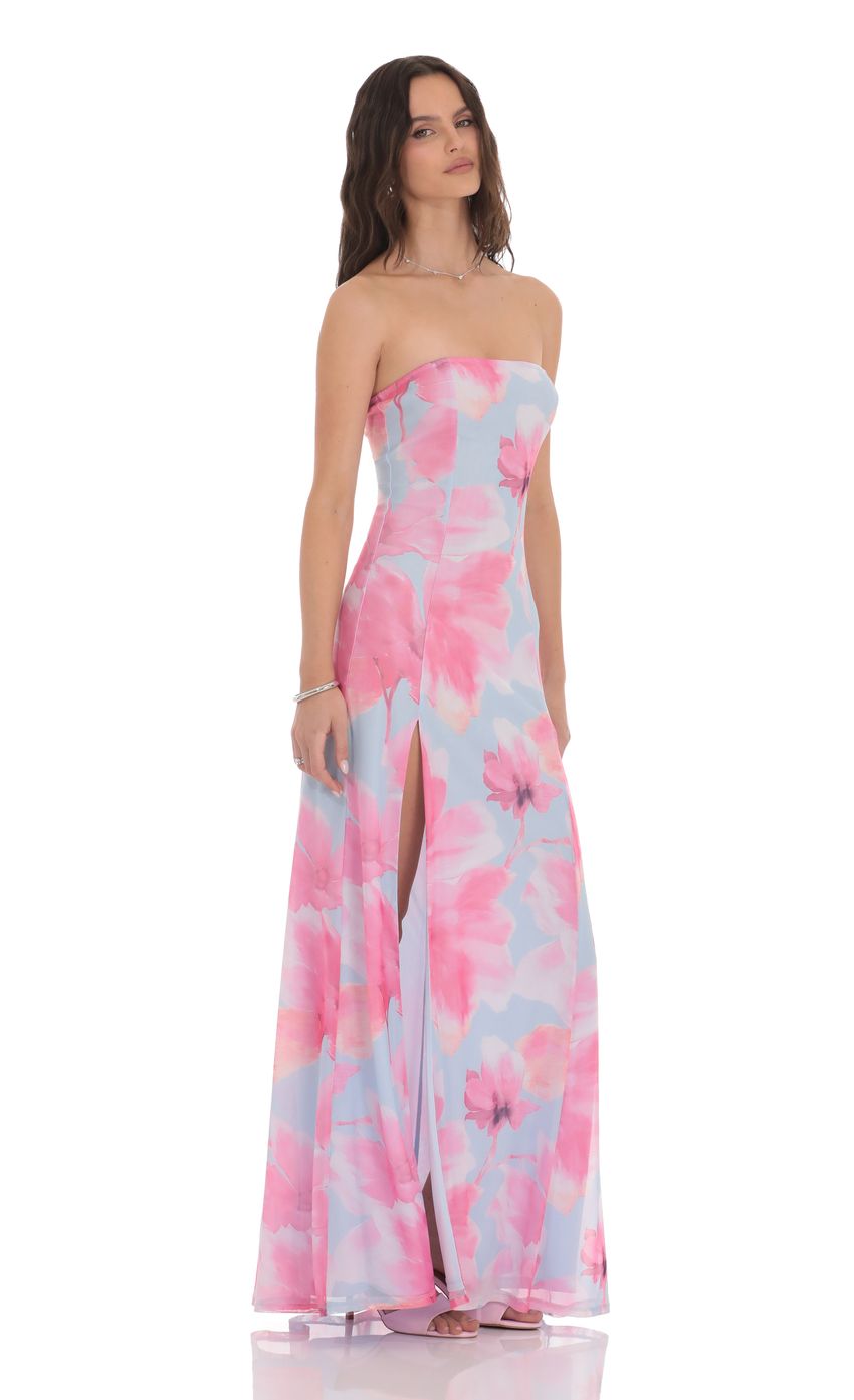 Picture Floral Mesh Strapless Dress in Light Blue. Source: https://media-img.lucyinthesky.com/data/product-media/850xAUTO/52a1c64c-a64f-4dba-9266-89db9f7a7817.jpg